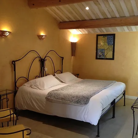 Lou Caleu Restaurant Le Rocher Des Abeilles Hotel