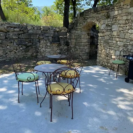 Lou Caleu Restaurant Le Rocher Des Abeilles Hotel