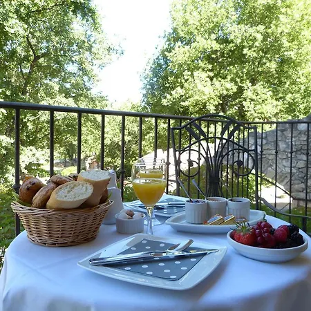 Lou Caleu Restaurant Le Rocher Des Abeilles 3* Saint-Martin-de-Castillon