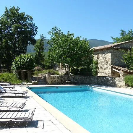 Lou Caleu Restaurant Le Rocher Des Abeilles Saint-Martin-de-Castillon