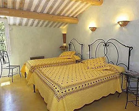 Lou Caleu Restaurant Le Rocher Des Abeilles Saint-Martin-de-Castillon